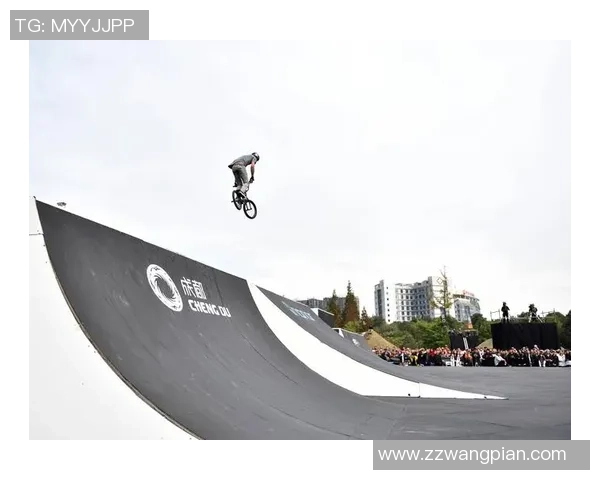 成都极限运动队区域防守分析与战术得失探讨